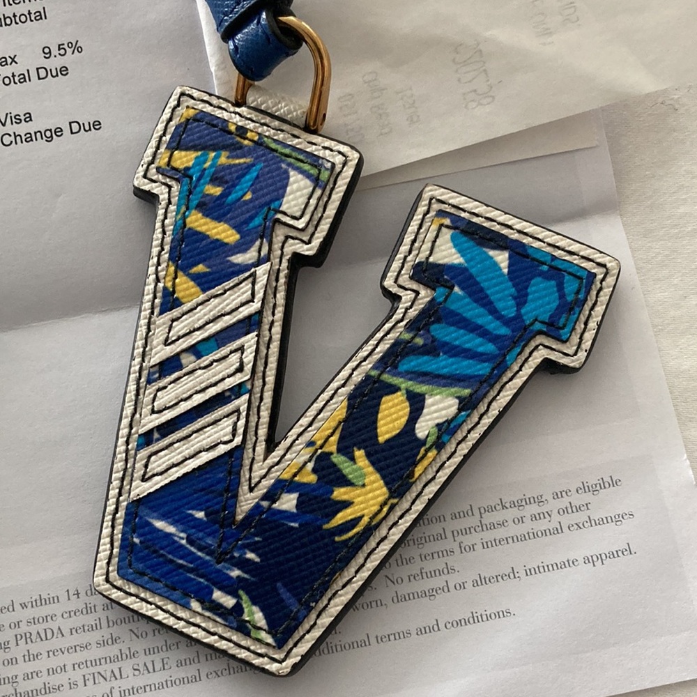 Prada Bag Charm Trick Letter V Bluette Gold Hardware - Picture 4 of 8